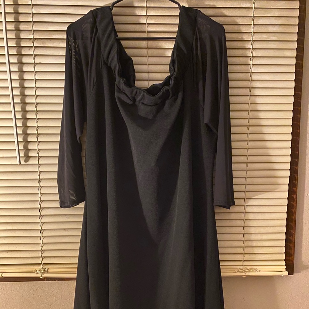 Plus Size Black off the shoulder dress
